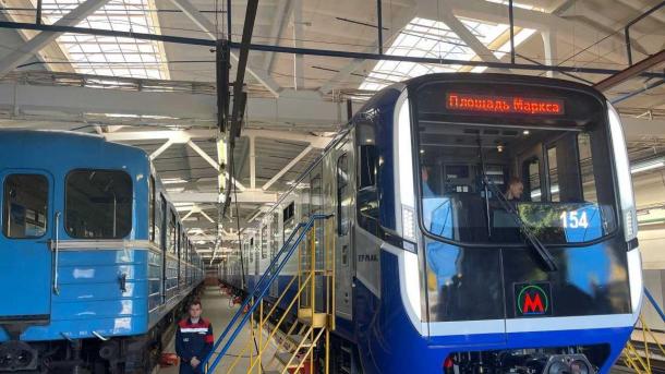 «Ермак» в депо или на линии? В Новосибирске разгорелись споры о выходе новых поездов метро