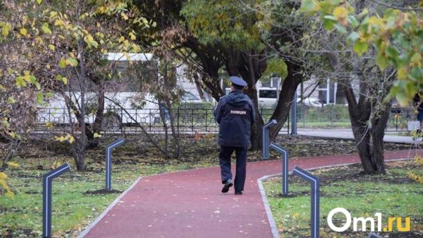 В омском киоске по ремонту обуви обнаружили 15 килограммов запрещённого вещества