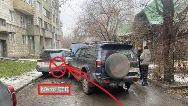 Омич врезался в автомобиль после того, как ему стало плохо за рулём