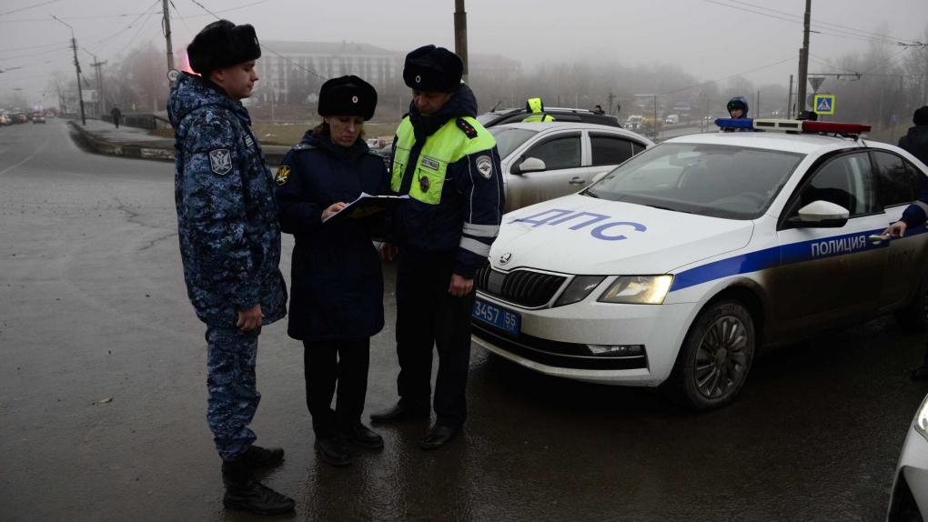 Омские приставы арестовали внедорожник за долги в 86 тысяч рублей