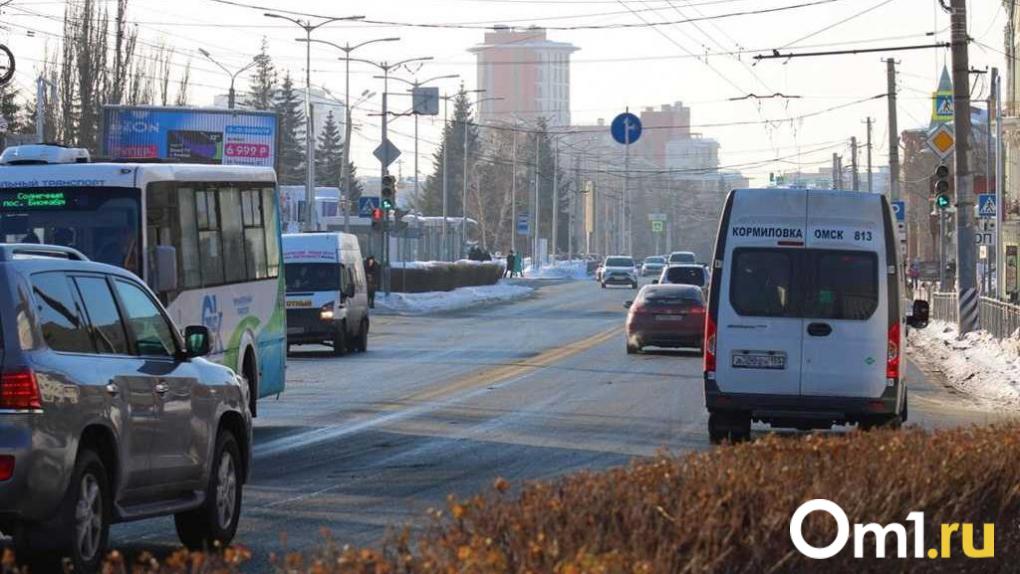 В Омске запретят левый поворот на двух ключевых перекрёстках