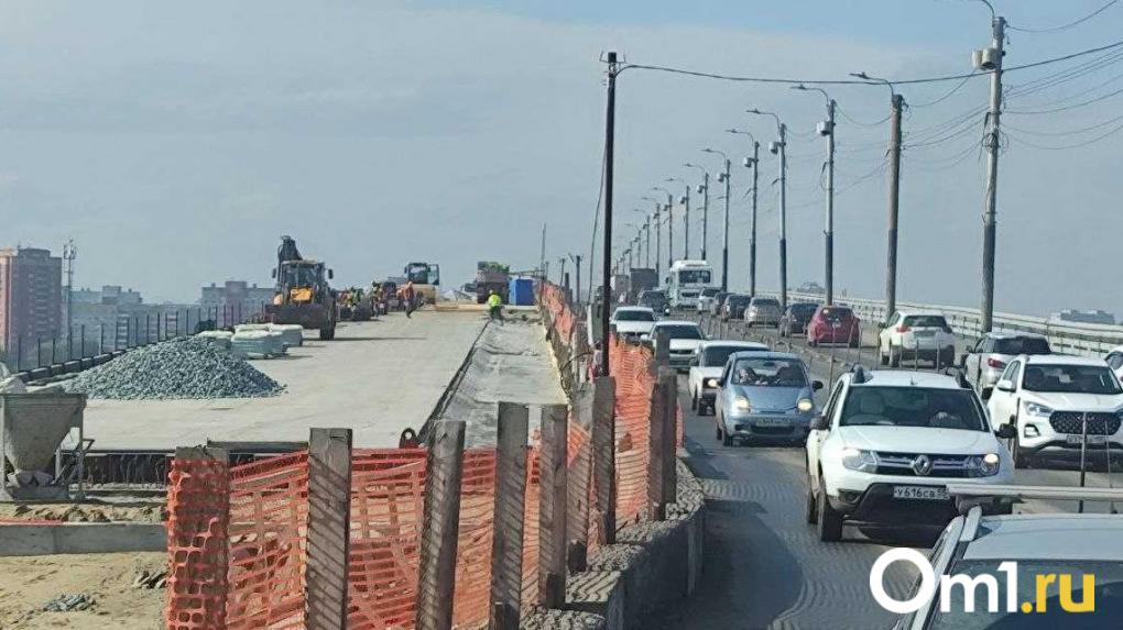 В Омске сдвинулись сроки завершения ремонта моста у Телецентра