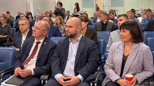 Цифровые сервисы помогут омским предпринимателям эффективнее взаимодействовать с органами власти