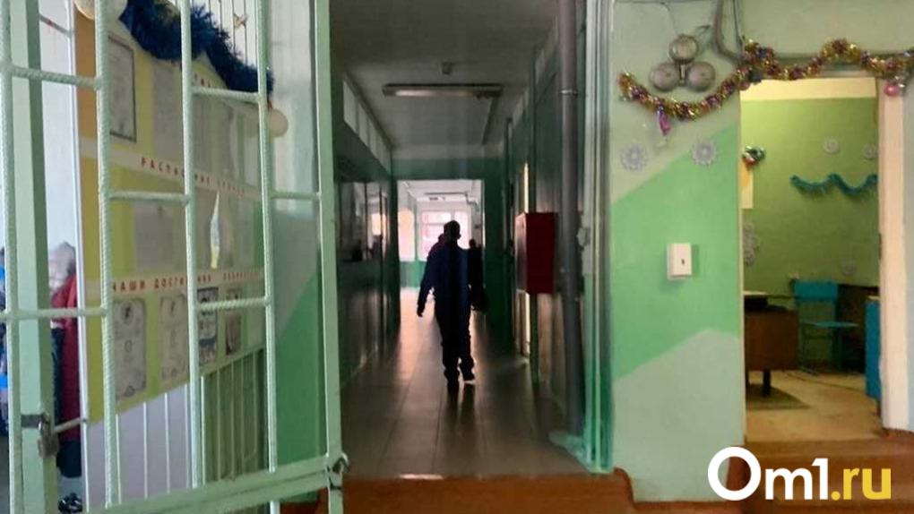 В омском посёлке школьник жестоко избил 13-летнего мальчика