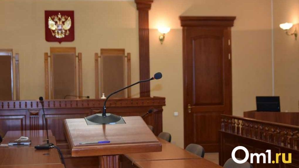 Омский суд отказал экс-заместителям главы района в восстановлении в должности