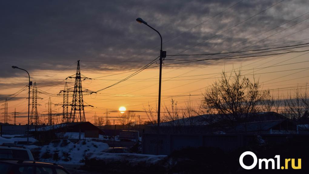 МЧС предупреждает новосибирцев об ухудшении погоды с метелями и гололедицей