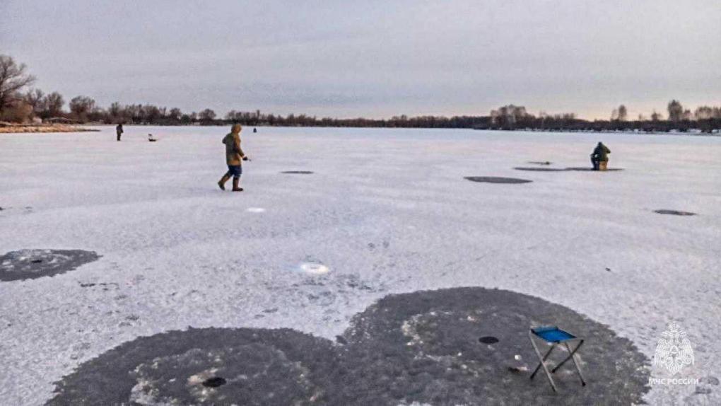 Омичи начали выходить на первый лёд. Это смертельно опасно