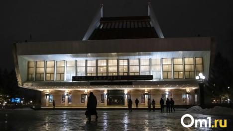 Зеркало на дорогах: в Омске прогнозируют жёсткие перепады температуры от −15 до +3