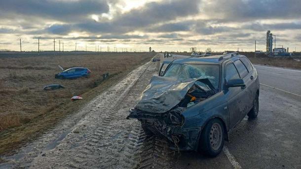 Под Омском в ДТП погибла девочка, ехавшая без детского кресла