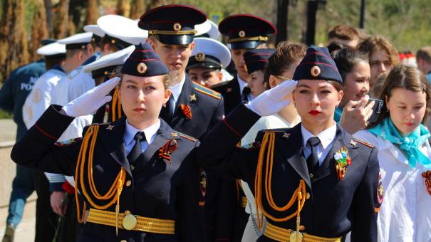 Опубликованы правила заключения военного контракта для женщин в Новосибирской области