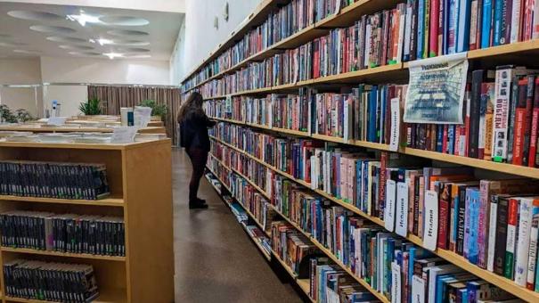 Новосибирские библиотеки ждут, когда ИИ будет искать «запрещёнку»