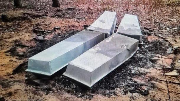 На кладбище в Саурове обнаружены обгоревшие цинковые гробы