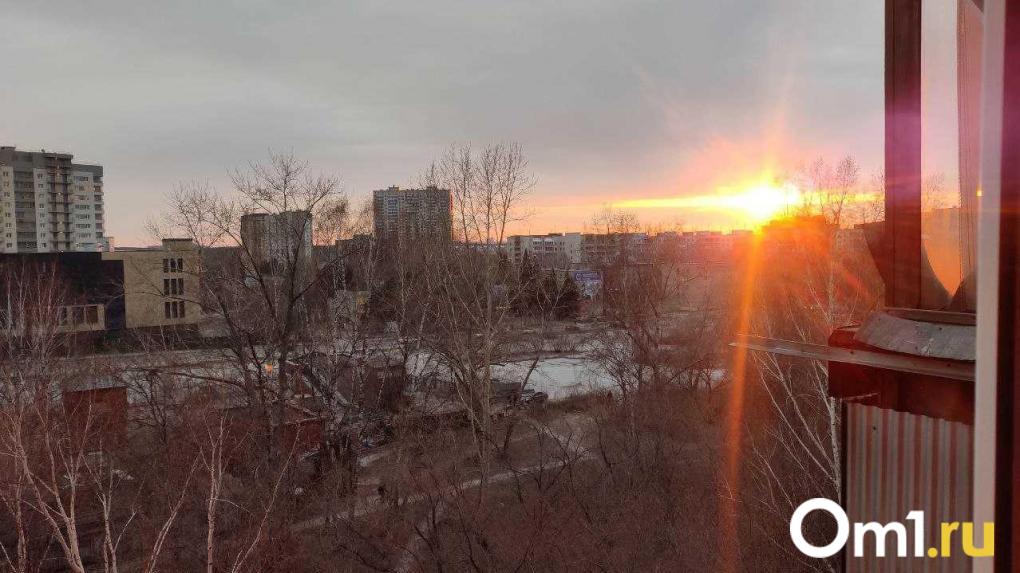 Головная боль и усталость: омичей предупредили о новой напасти