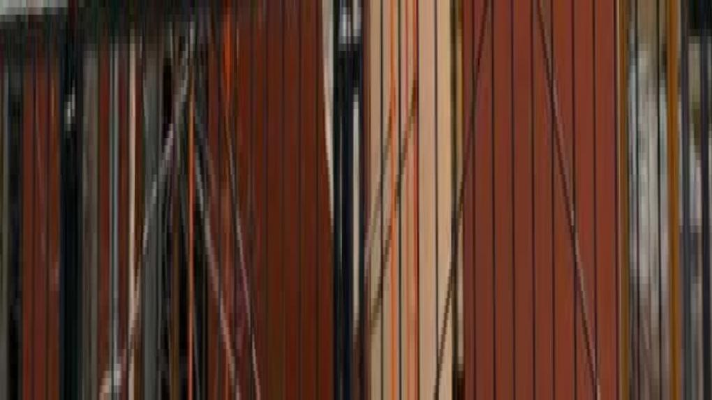 Школу в центре Новосибирска закрыли из-за разрушений, а родителей послали в MAX