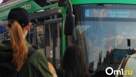 Большому автобусу — большую полосу. Размышления омича о том, зачем городу выделенки по центру улиц