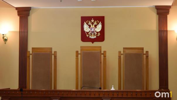 В Омской области банда сутенёров делала несовершеннолетних девушек проститутками