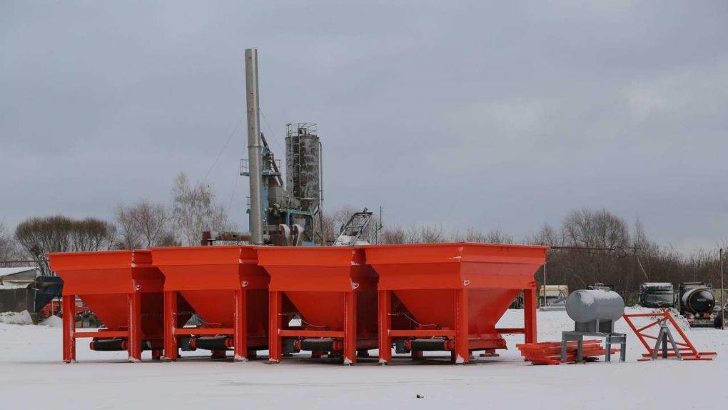 На асфальтовом заводе в Омске начали монтировать новую асфальтосмесительную установку