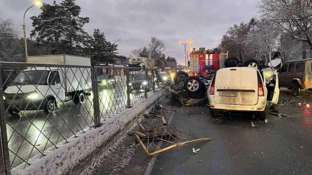 18-летний водитель спровоцировал смертельную аварию в Первомайском районе Новосибирска
