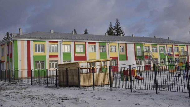В посёлке Любинский открыли детский сад после капитального ремонта