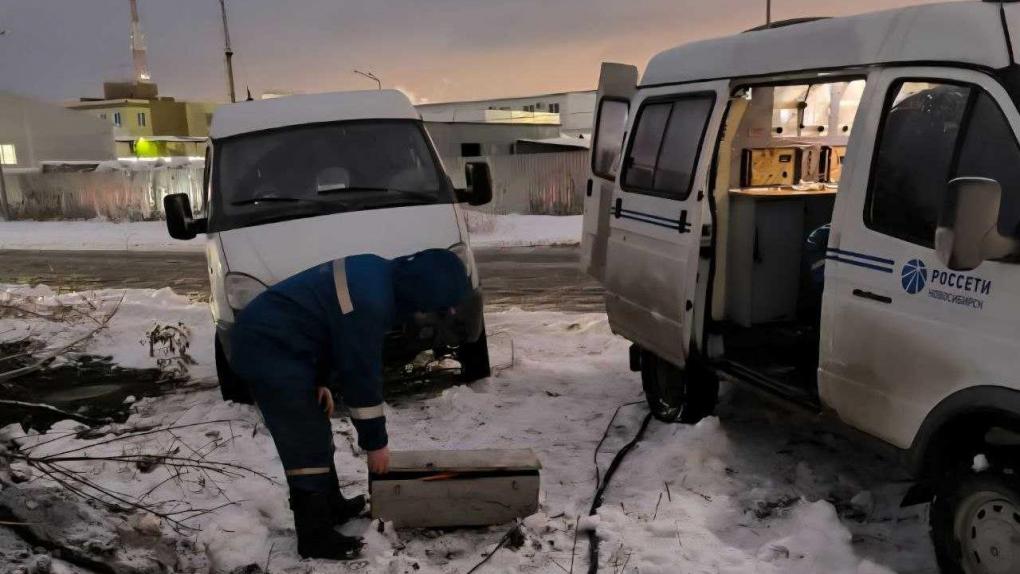 Жители Ленинского района Новосибирска остались без света из-за повреждения кабеля