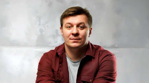 «В регионах рождаются алмазы»: известный поэт Кравченко посетил Омск