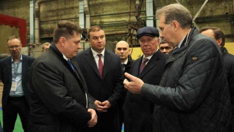 Виталий Хоценко и глава Ростеха Сергей Чемезов обсудили развитие «Омсктрансмаша»