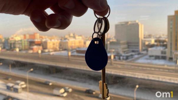 Аналитики посчитали, сколько омичи должны копить на первый взнос по ипотеке
