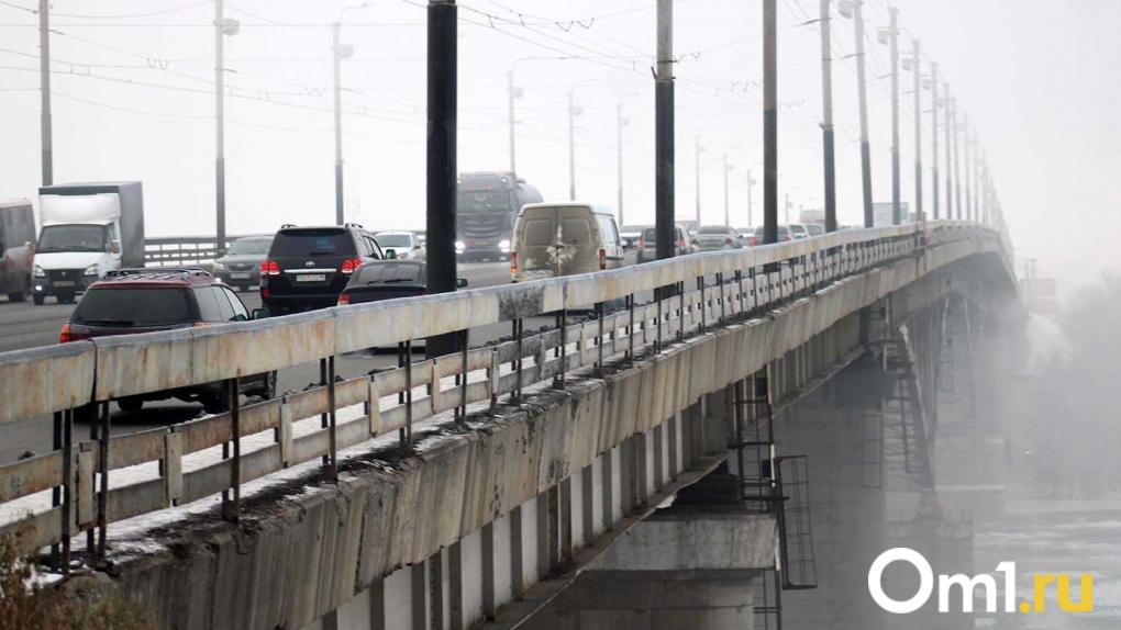 Прокуратура проверит жалобы на задержку зарплат рабочим на мосту у Телецентра