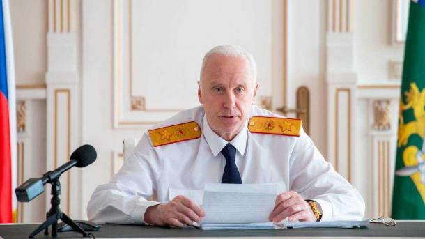 Многодетная семья из Новосибирска остаётся без квартиры: СК начал проверку