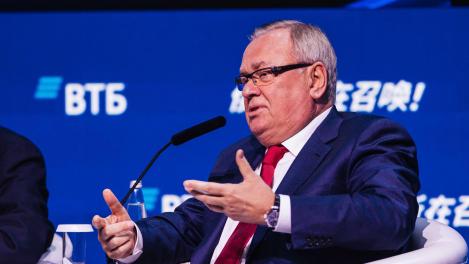 Глава ВТБ заявил о готовности запуска сервиса оплаты в Китае