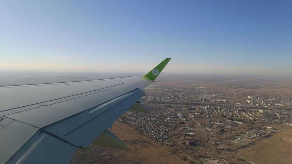 Самолет S7 со 112 пассажирами из Новосибирска сел на Камчатке из-за метели в Магадане