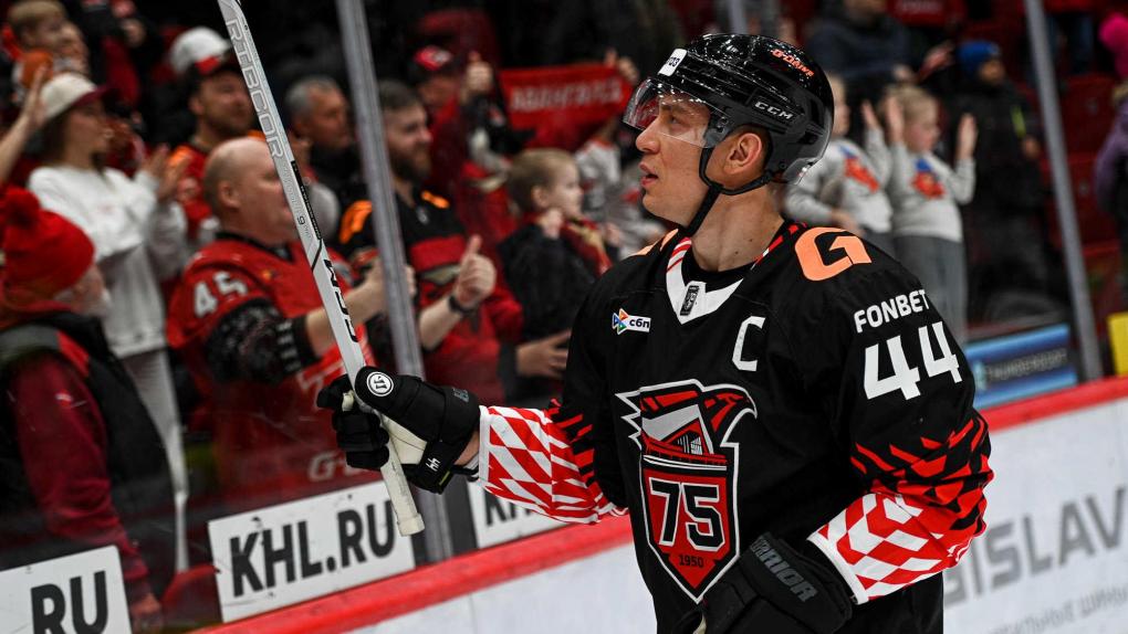 Капитан омского «Авангарда» рассказал, чем займётся во время длинной паузы в КХЛ