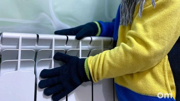 В Новосибирске снизили параметры теплоснабжения в 37 домах из-за дефекта на теплосети