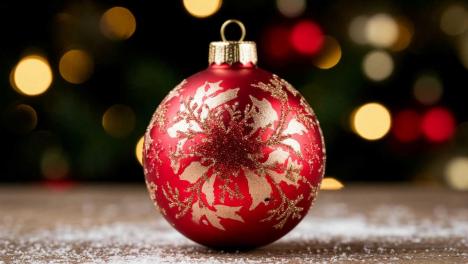 Почти половина россиян планирует потратить на новогодние развлечения не более 10 тысяч рублей