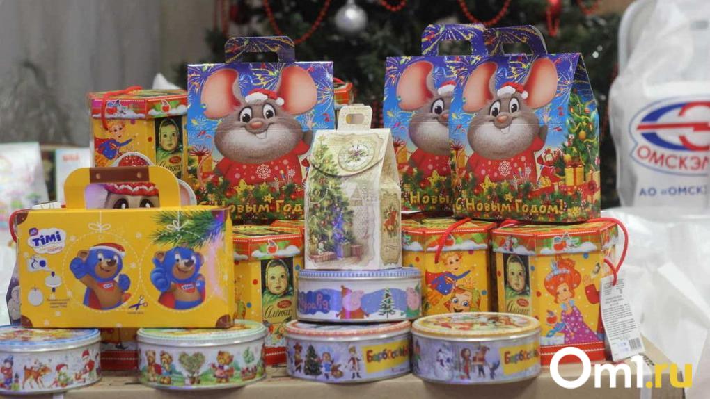 Омские власти потратят 30 млн на подарки детям к Новому году