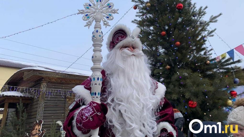 К Омску приближается волшебный поезд Деда Мороза