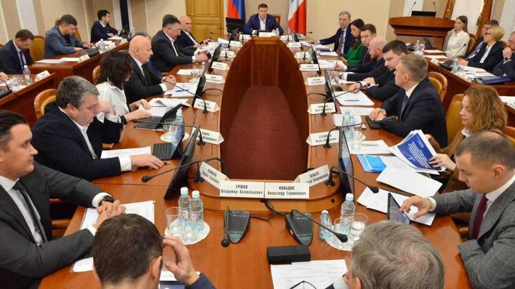 Виталий Хоценко провёл последнее в этом году заседание проектного комитета Омской области