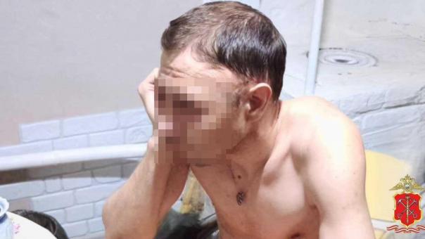 Новосибирца задержали в Петербурге: в его телефоне нашли десятки чатов со школьницами