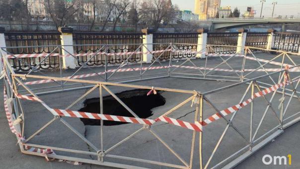 Омичей предупредили об опасных местах после смертельного падения мужчины в кипяток