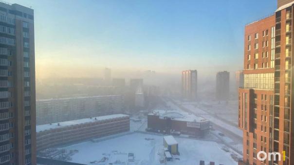 Омичи дышали в ноябре вредными веществами: в каких районах воздух опаснее?