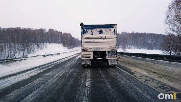 Травников подвёл итоги помощи бойцам: из Новосибирской области отправлено 354 машины помощи