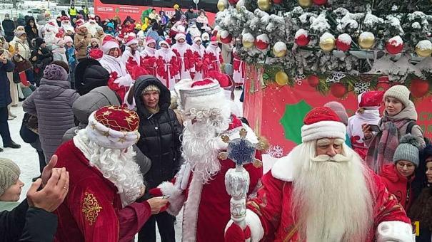 В Омске на выходных пройдёт Парад Дедов Морозов