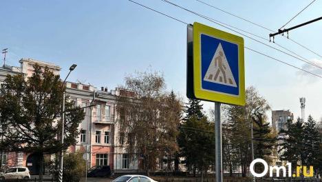 Омич пролетел на машине через переход с пешеходами
