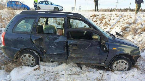 Под Омском столкнувшаяся машина снесла пешехода