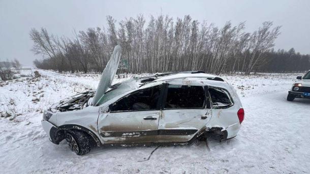 Сразу три женщины в одной машине пострадали под Омском