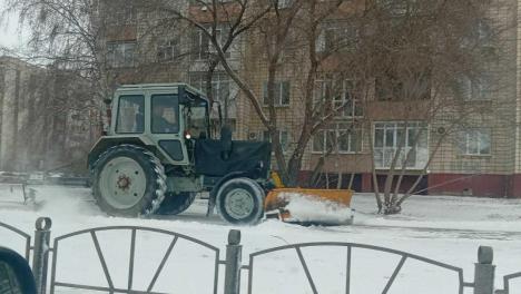 В УДХБ рассказали, как в Омске убирают город после сильнейшего снегопада