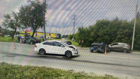 Омич устроил массовую аварию, в которой пострадал ребёнок