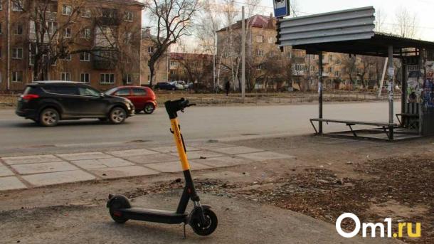 В Омске создали список мест, где нельзя размещать электросамокаты