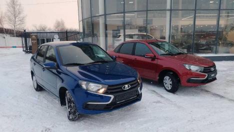 Автопарк омского УФСИН пополнился двумя новыми автомобилями