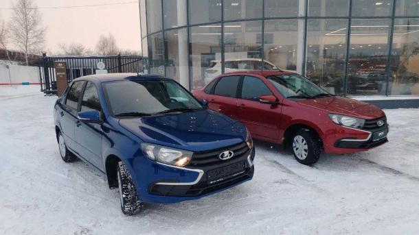 Автопарк омского УФСИН пополнился двумя новыми автомобилями